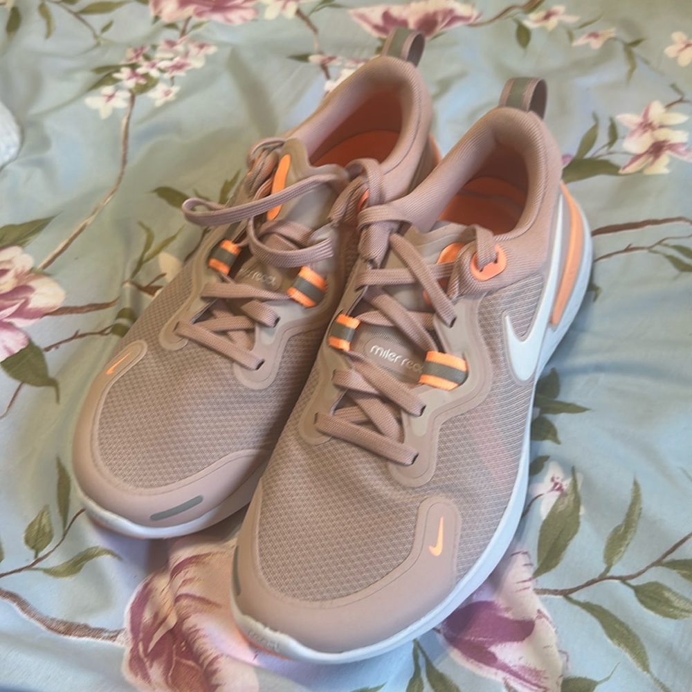 Nike Womens React Miler Casual Running Shoe Womens Cw1778-602 Size 9.5
